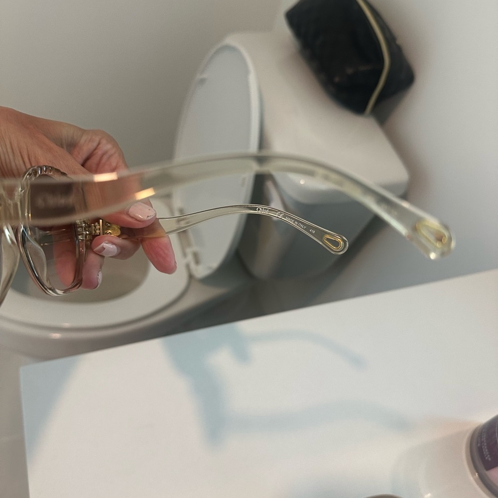 Chloe Sunglasses with Gold and Black Accents - Picture 5 of 7